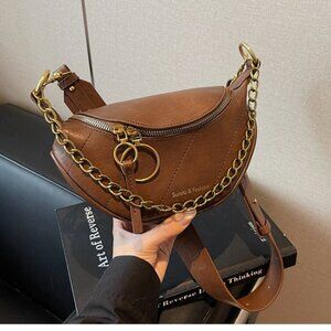 Chunky Chain Crescent Crossbody Bag